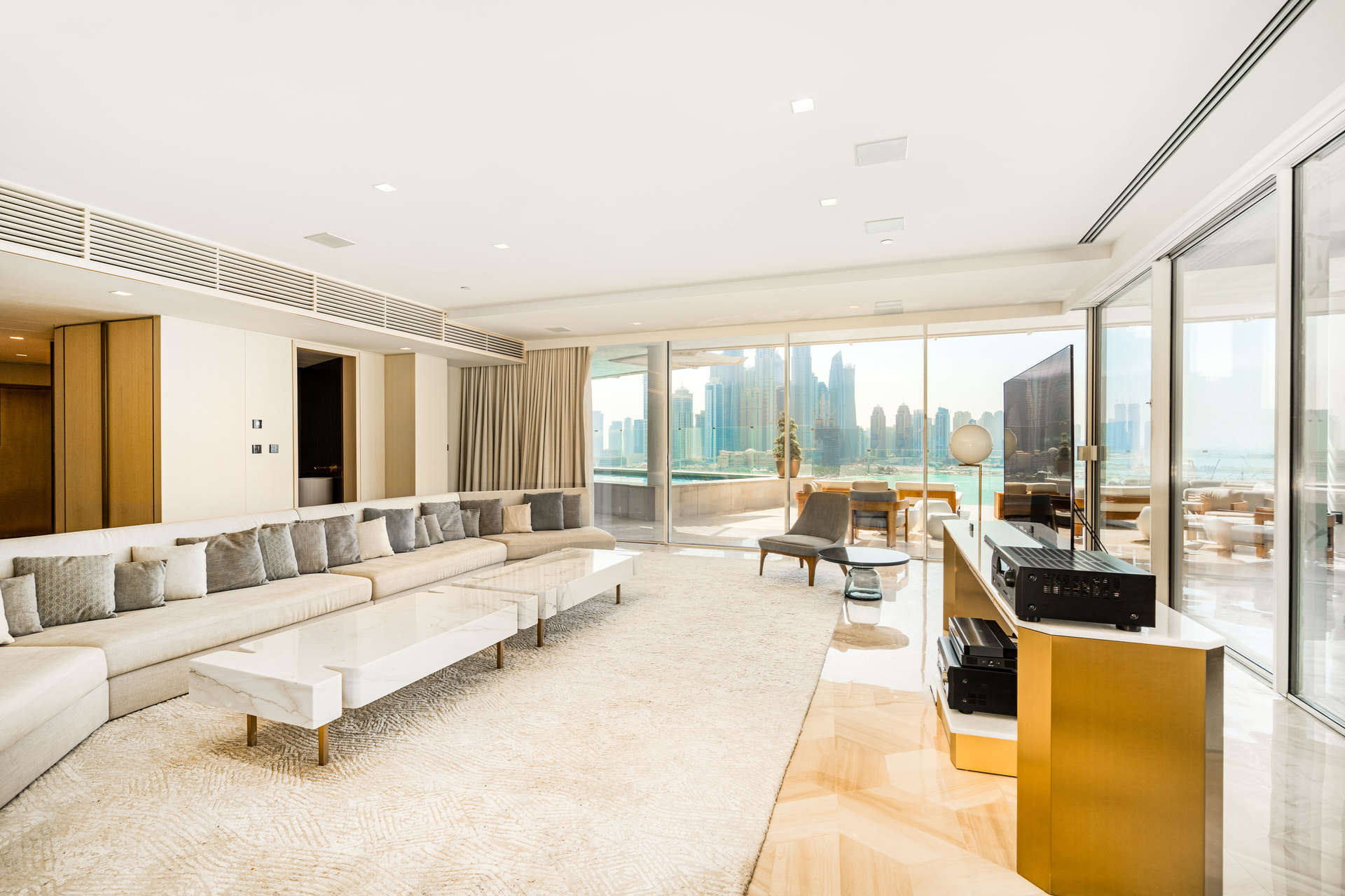 4 Bedrooms Penthouse at Five Palm Jumeirah 1